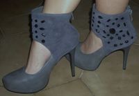 Gray Heels